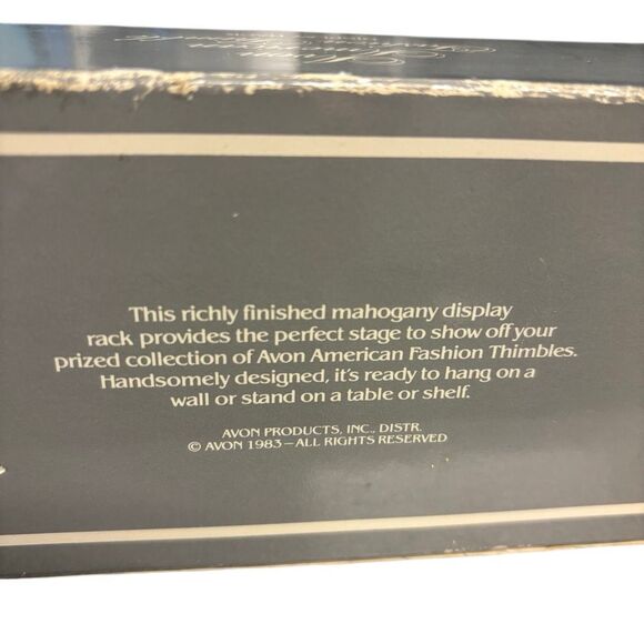 Avon American Fashion Thimble Display Rack In Box - Picture 9 of 9